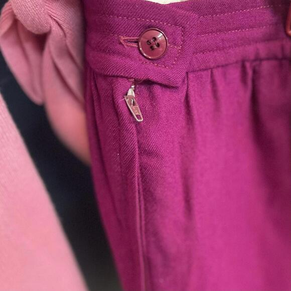 Vintage 1960s 100% Wool Magenta Midi Pencil Skirt size 8 (S/M) - Picture 4 of 8